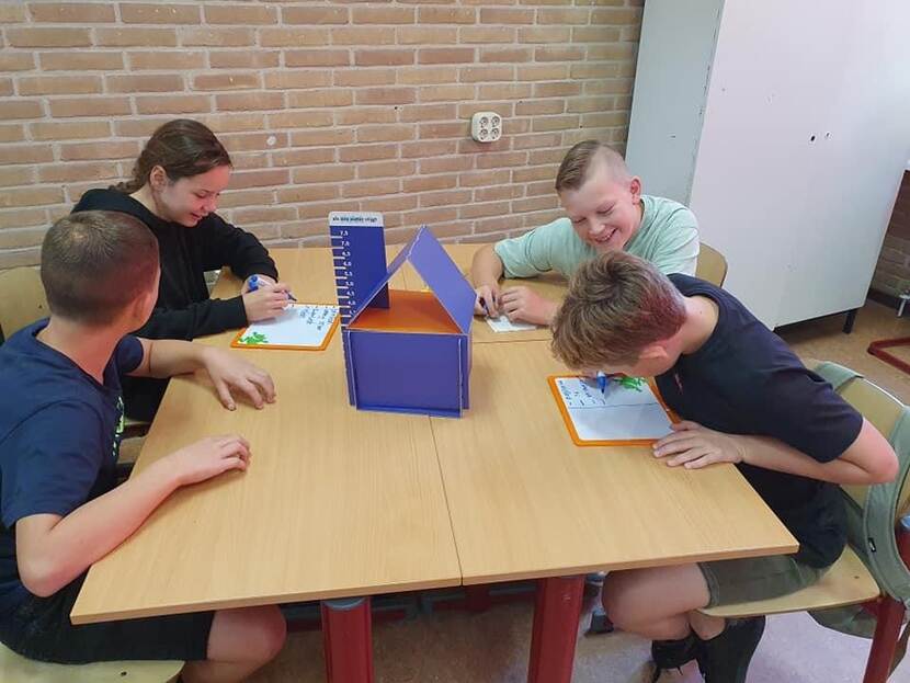 kinderen tijdens watereducatieles